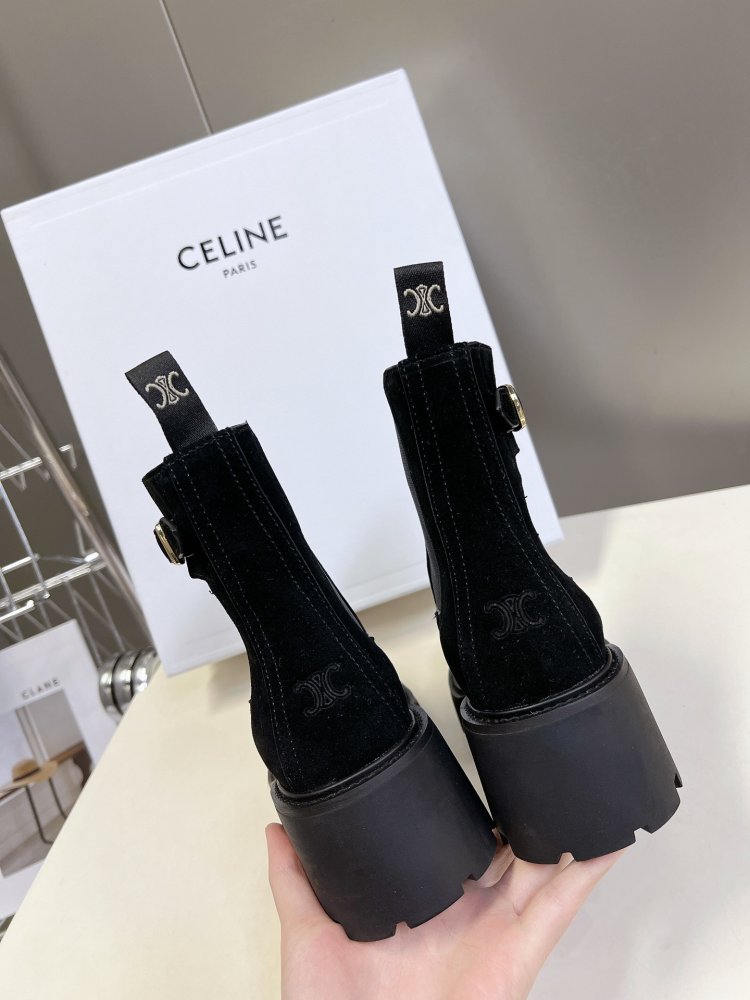 Ботинки женские фото 8