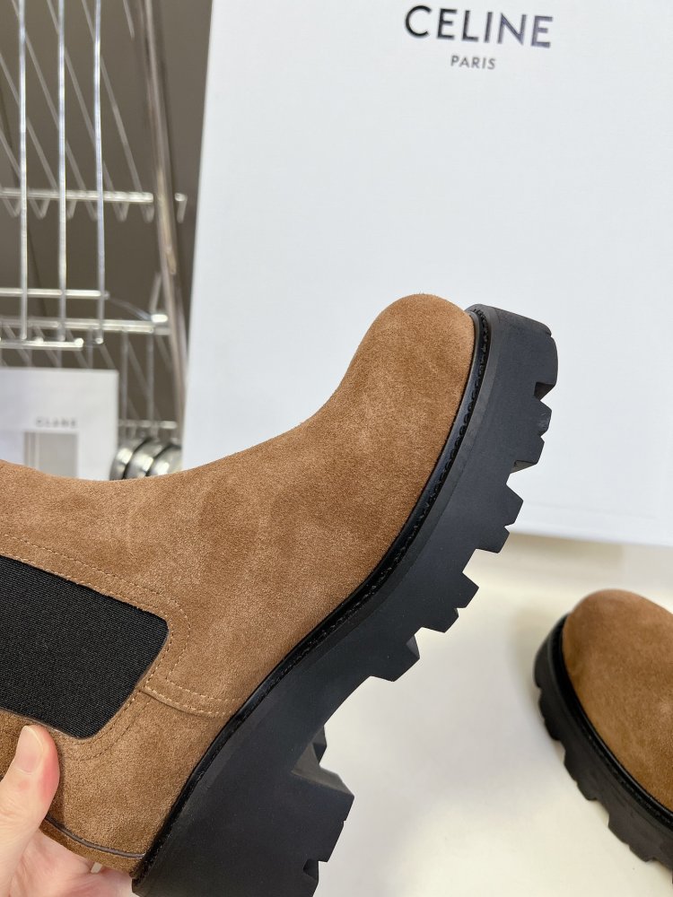 Ботинки женские фото 8