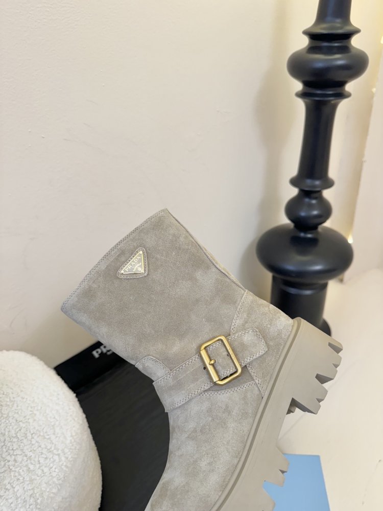 Boots women's фото 8