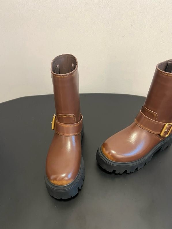 Boots women's фото 8