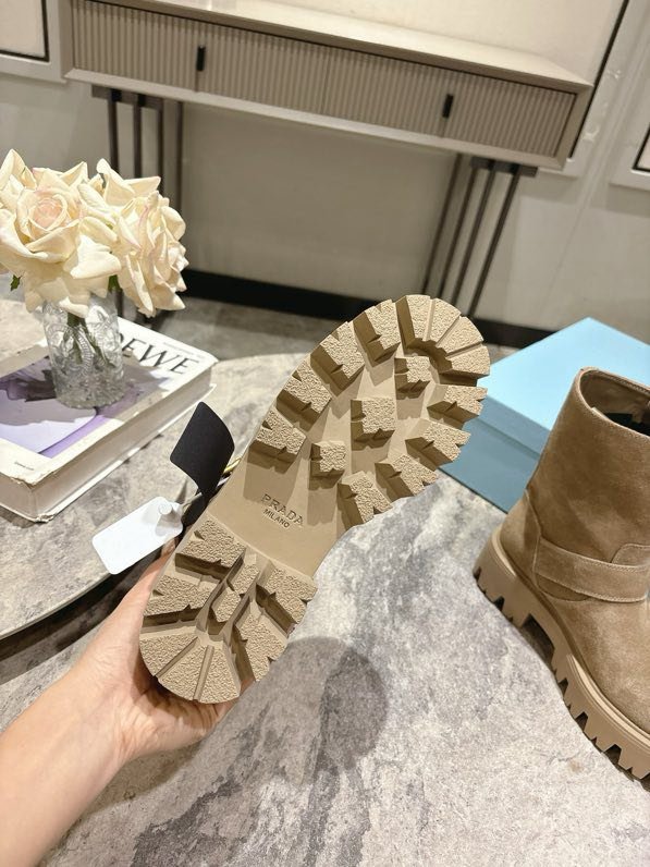 Boots women's фото 8