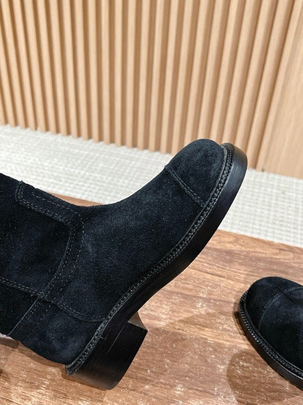 Ботинки женские фото 8