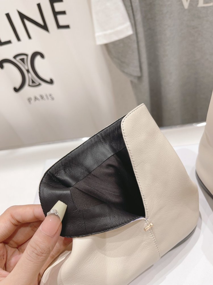 Ботинки женские фото 8