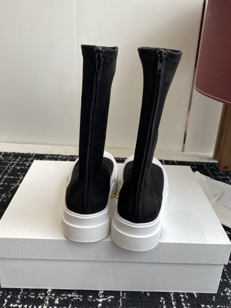 Ботинки женские фото 8