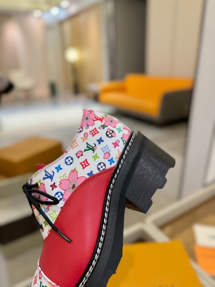 Boots women's фото 8