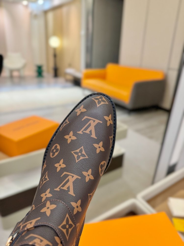 Черевики жіночі фото 8