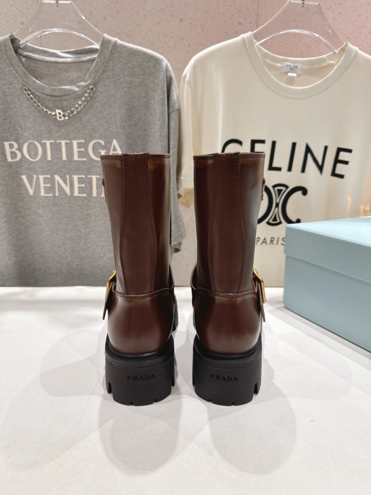 Ботинки женские фото 8