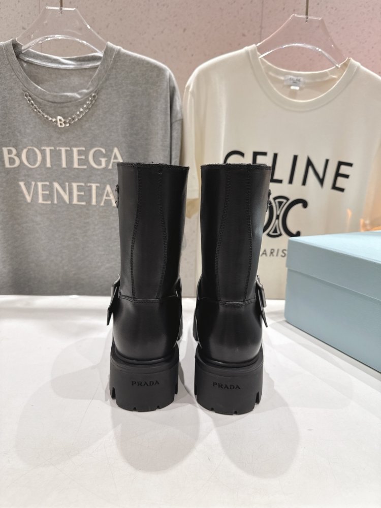 Boots women's фото 8