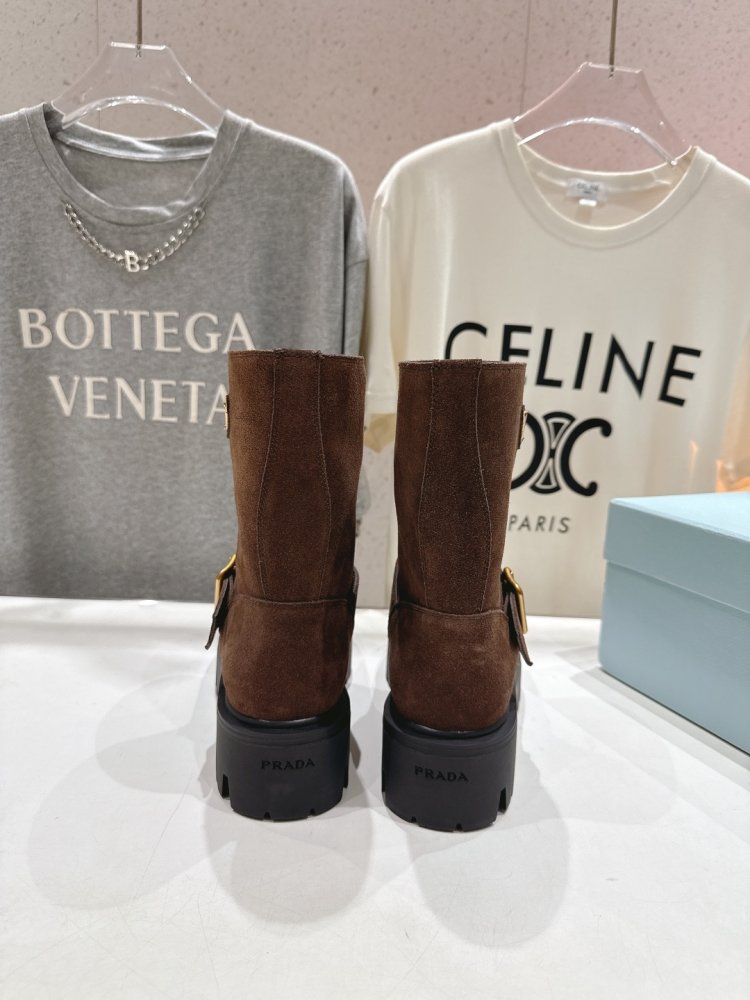 Ботинки женские фото 8