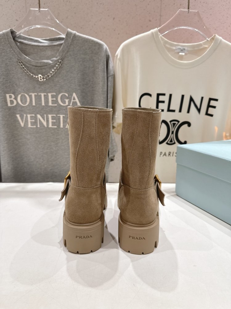 Ботинки женские фото 8