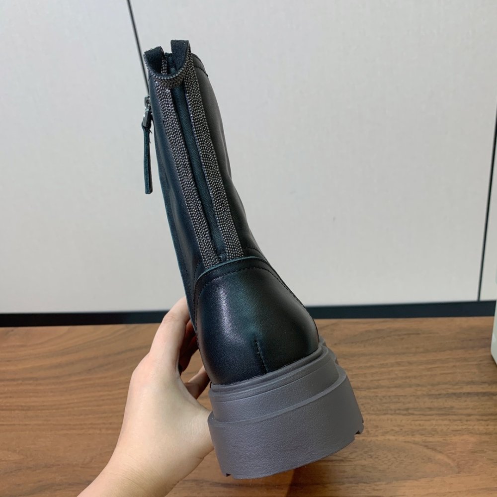 Ботинки женские фото 8