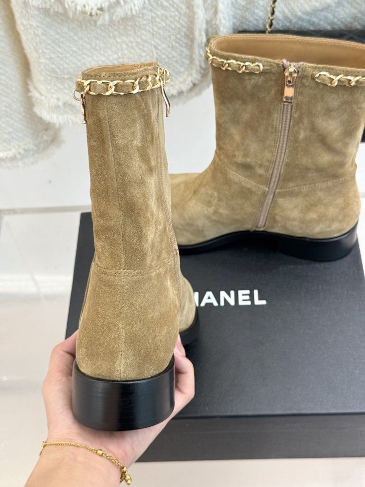 Ботинки женские фото 8