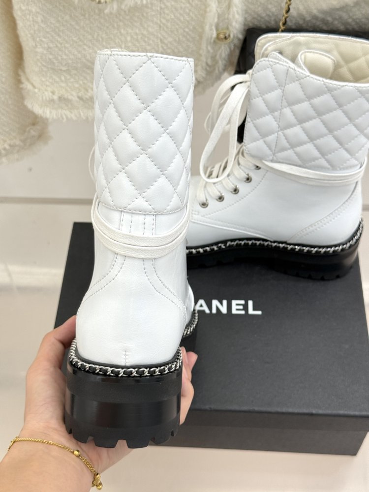 Ботинки женские фото 8