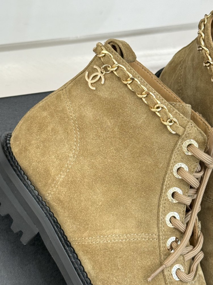 Ботинки женские фото 8