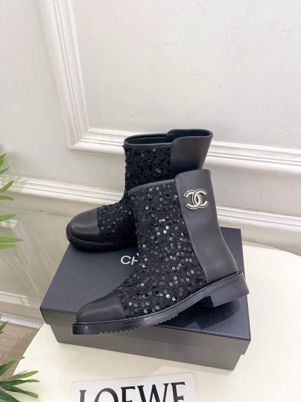 Ботинки женские фото 8