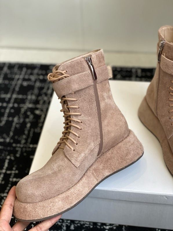 Ботинки женские фото 8