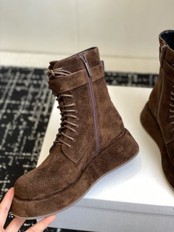 Ботинки женские фото 8