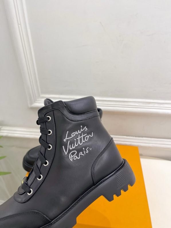 Boots women's фото 8