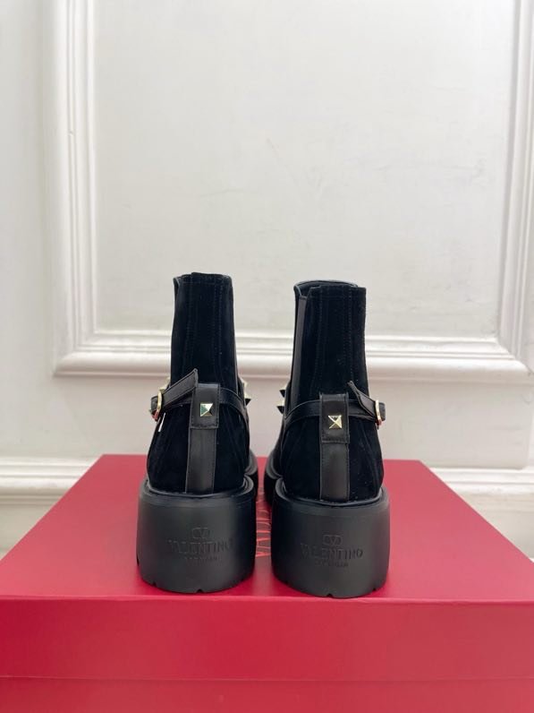 Ботинки женские фото 8