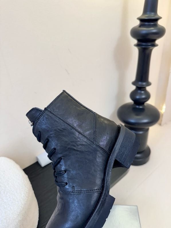 Ботинки женские фото 8