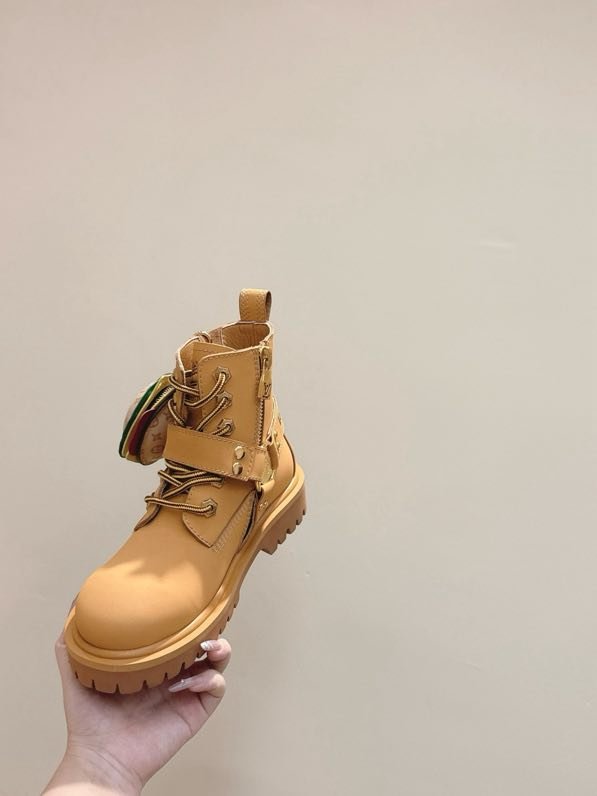 Ботинки женские фото 8