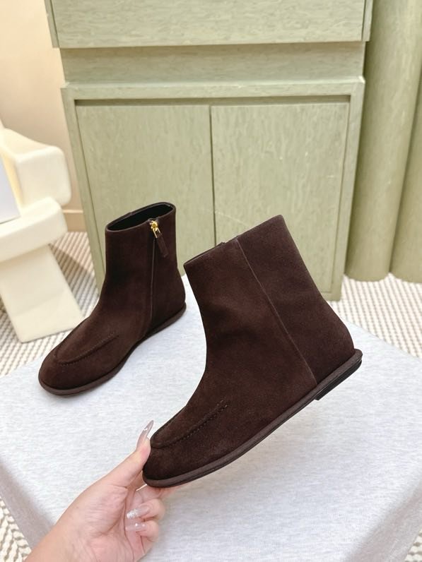 Ботинки женские фото 8