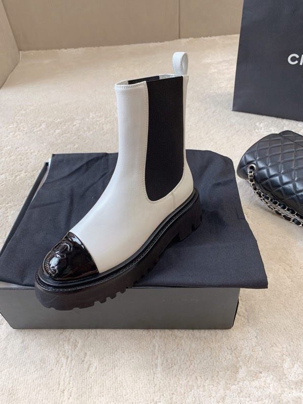 Ботинки женские фото 8