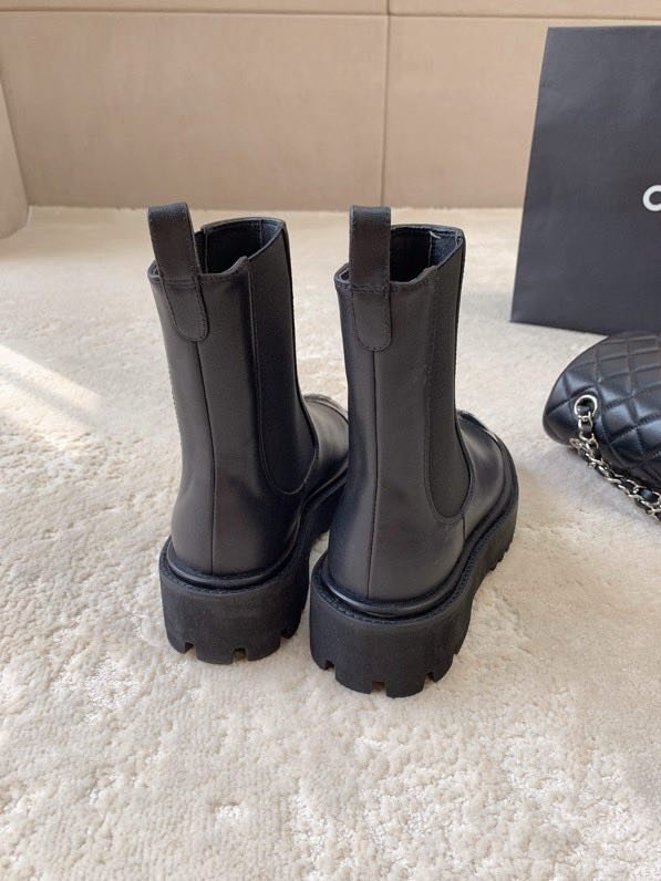 Ботинки женские фото 8