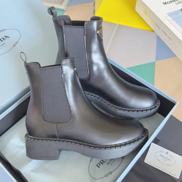 Ботинки женские фото 8