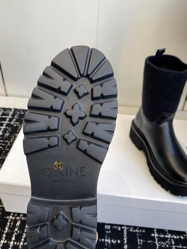 Ботинки женские фото 8