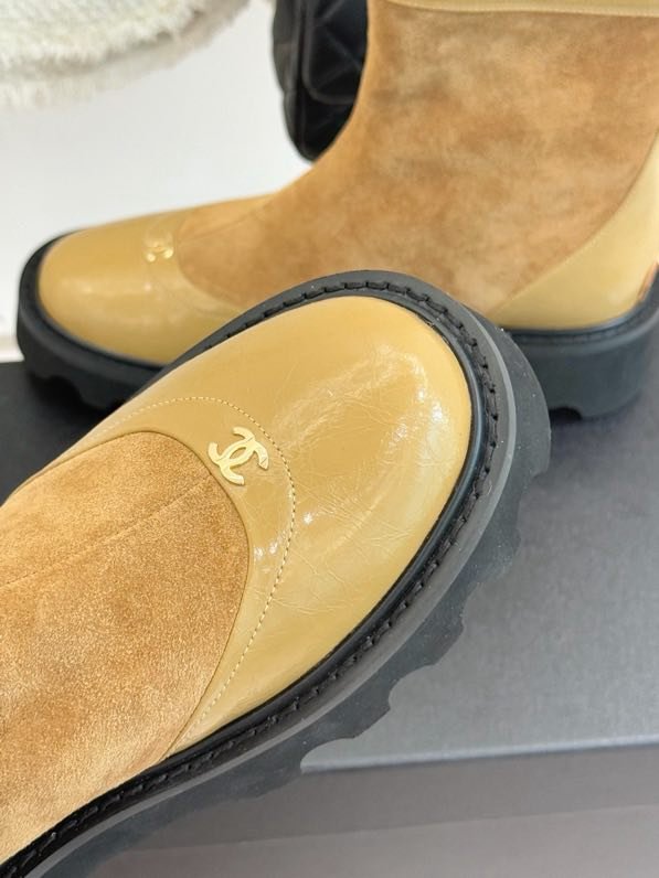 Ботинки женские фото 8