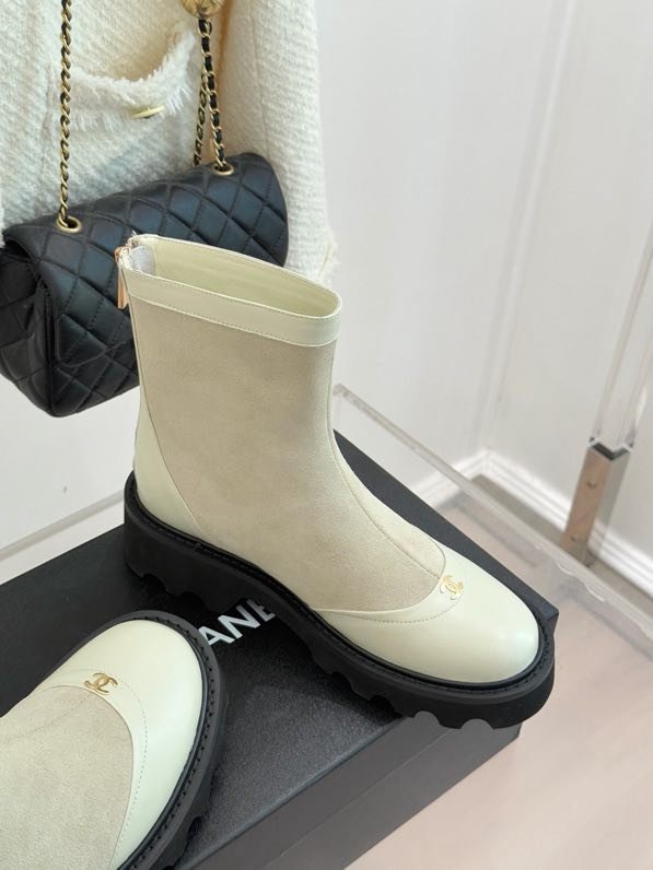 Ботинки женские фото 8