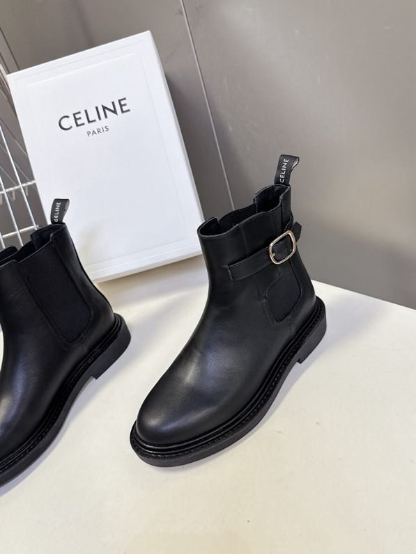 Ботинки женские фото 8