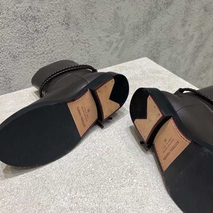 Ботинки женские фото 8