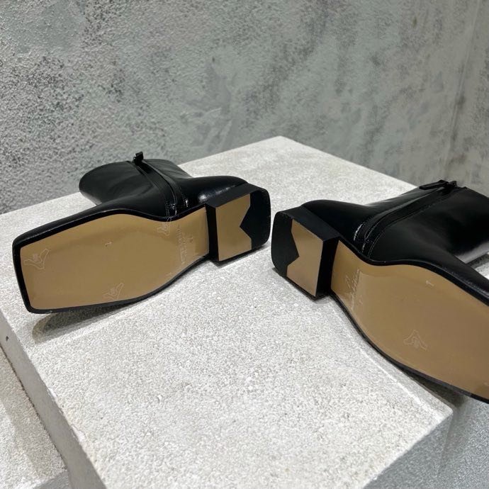 Ботинки женские фото 8