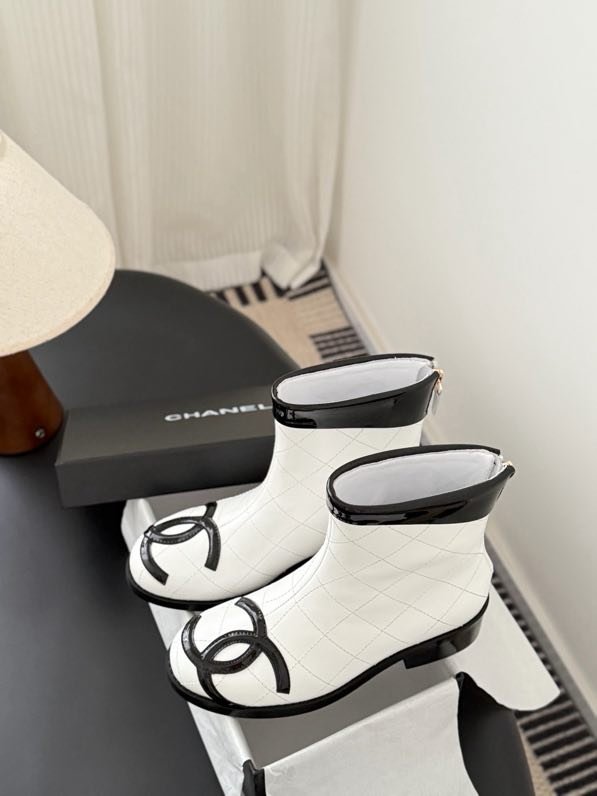 Boots women's фото 8