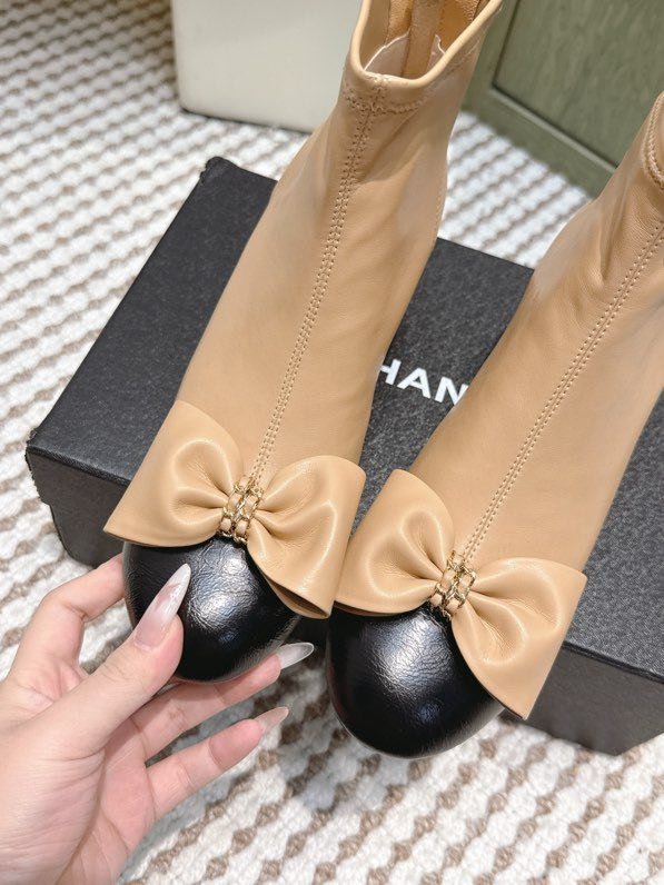 Ботинки женские фото 8