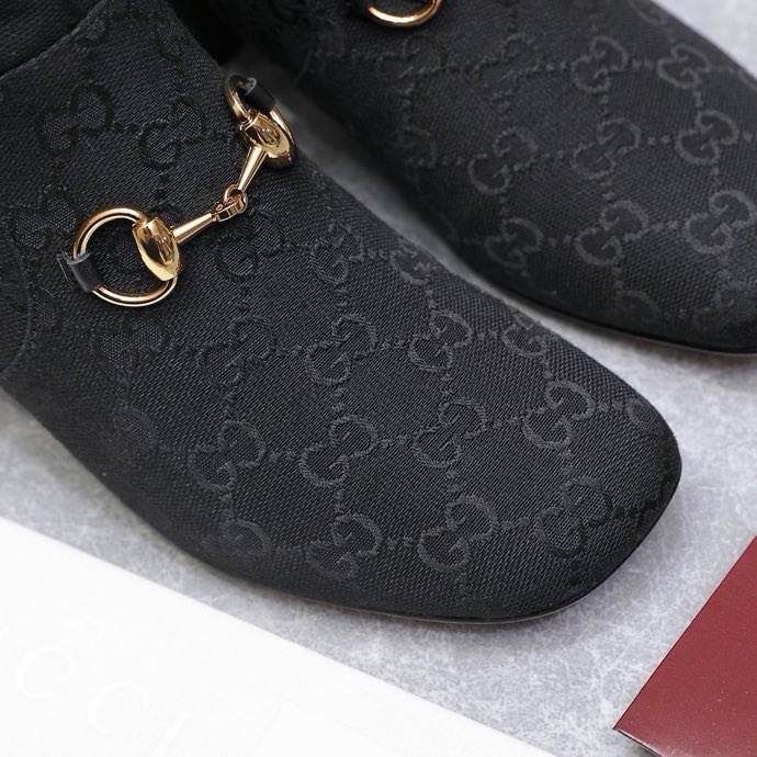 Ботинки женские фото 8