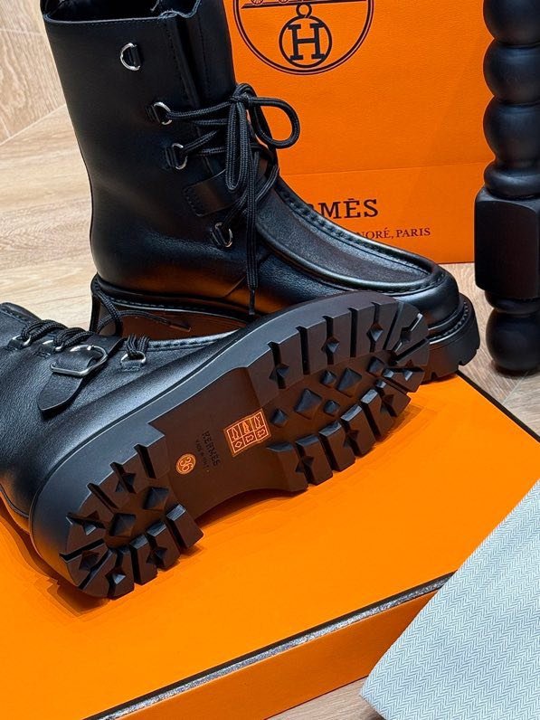 Ботинки женские фото 8