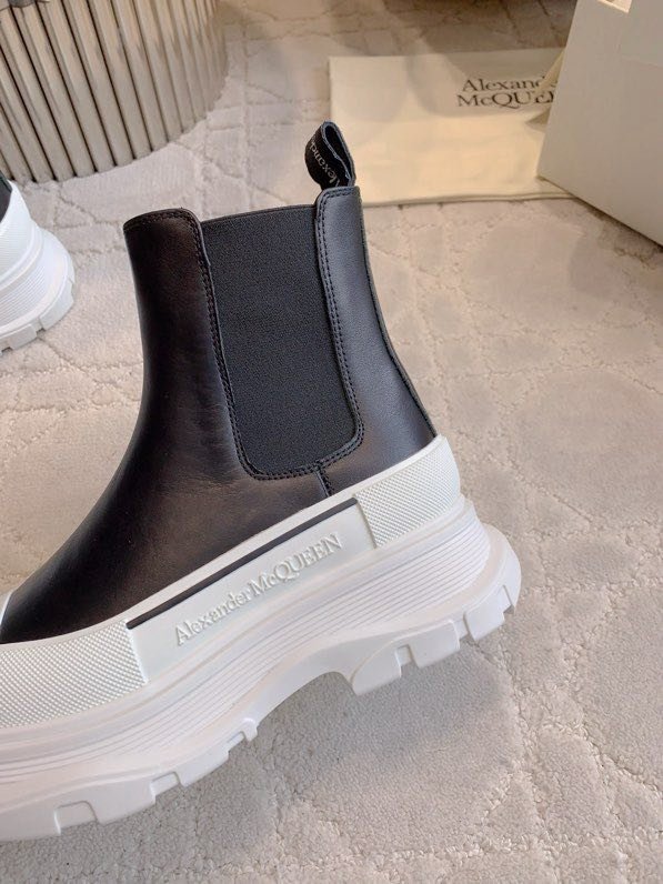 Ботинки женские фото 8