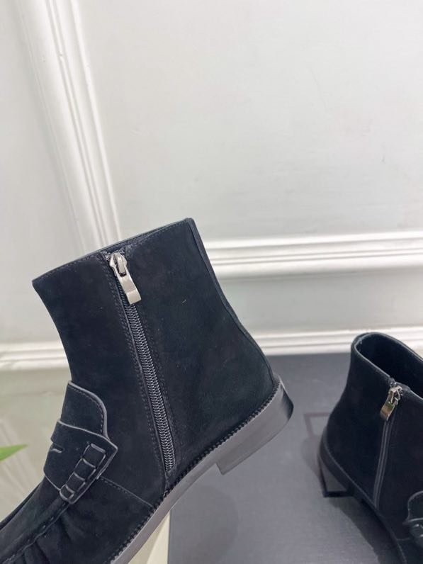 Ботинки женские фото 8