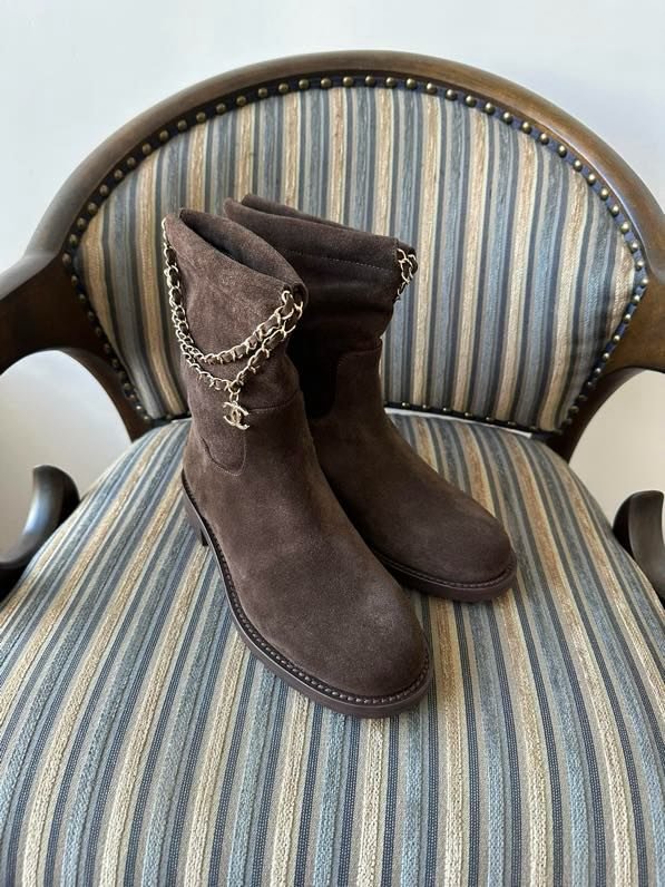 Ботинки женские фото 8