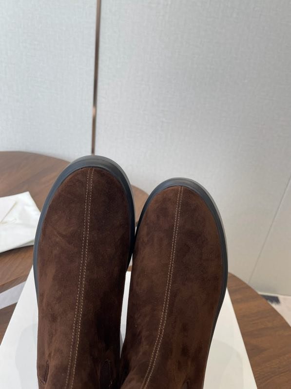 Ботинки женские фото 8