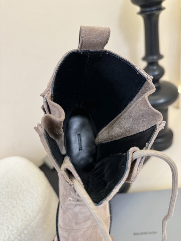 Ботинки женские фото 8