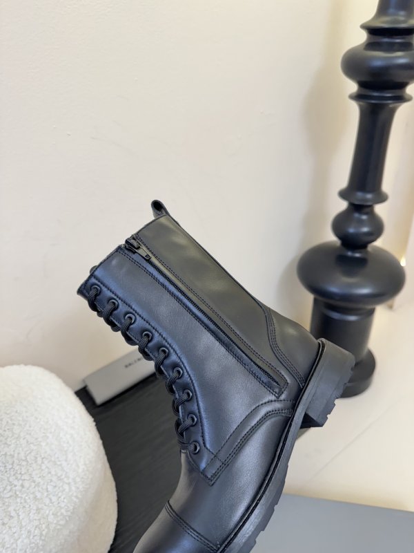 Ботинки женские фото 8
