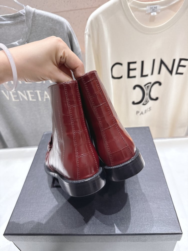 Ботинки женские фото 8