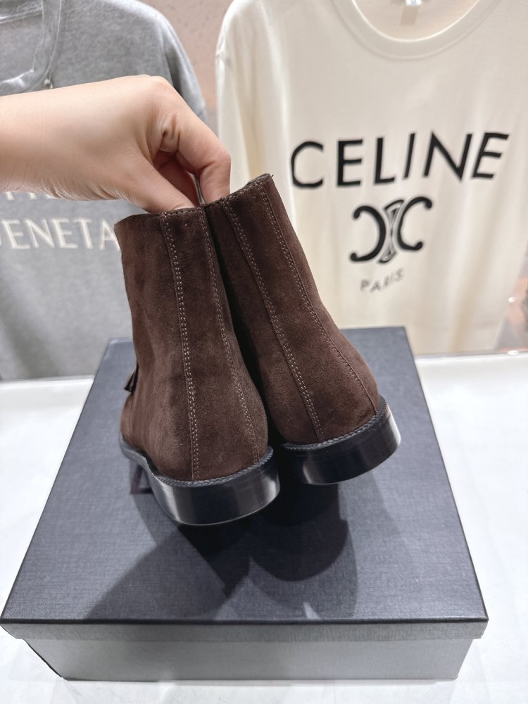 Ботинки женские фото 8