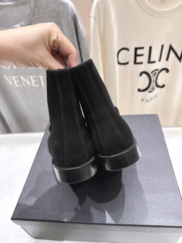 Ботинки женские фото 8