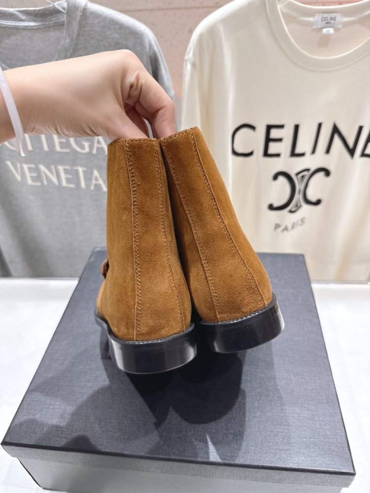 Ботинки женские фото 8