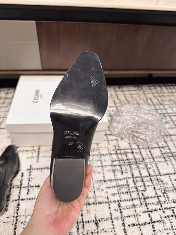 Ботинки женские фото 9